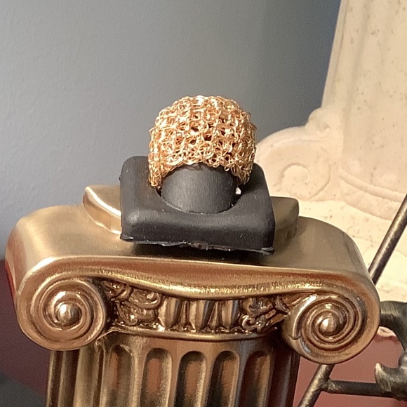 Jewelry - Picture 2 of 3